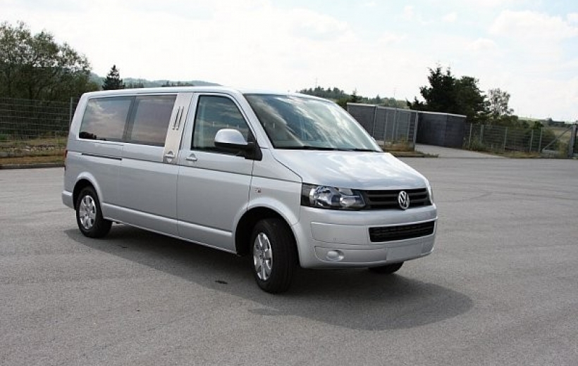 Pohřební vestavba VW Transporter pro 2 rakve 