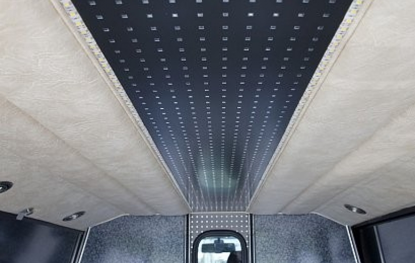 Pohřební vestavba VW Transporter pro 2 rakve 